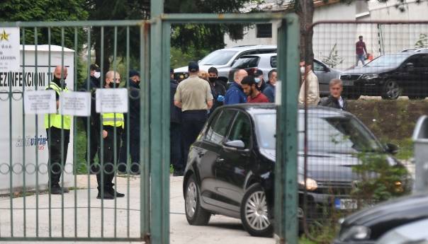 Tučnjava više osoba u migrantskom kampu "Blažuj", troje povrijeđenih