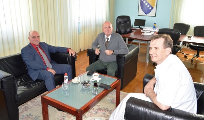 Tulumović: Puna podrška Kliničkom centru u prevenciji protiv virusa korona