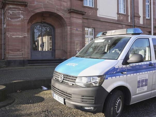 Turisti na ulicama Berlina uhvatili lažne policajce