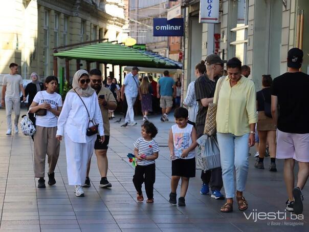 Turisti nisu zaobilazili Sarajevo ni u augustu, najviše ih je iz ovih 10 zemalja!