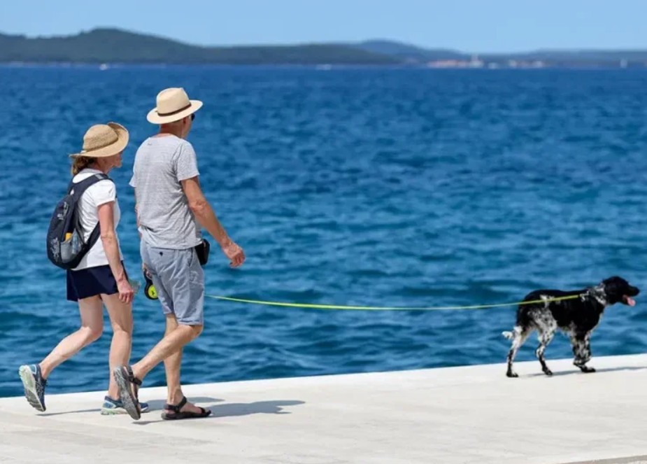 Turisti stigli u Dalmaciju, dočekale ih još veće cijene