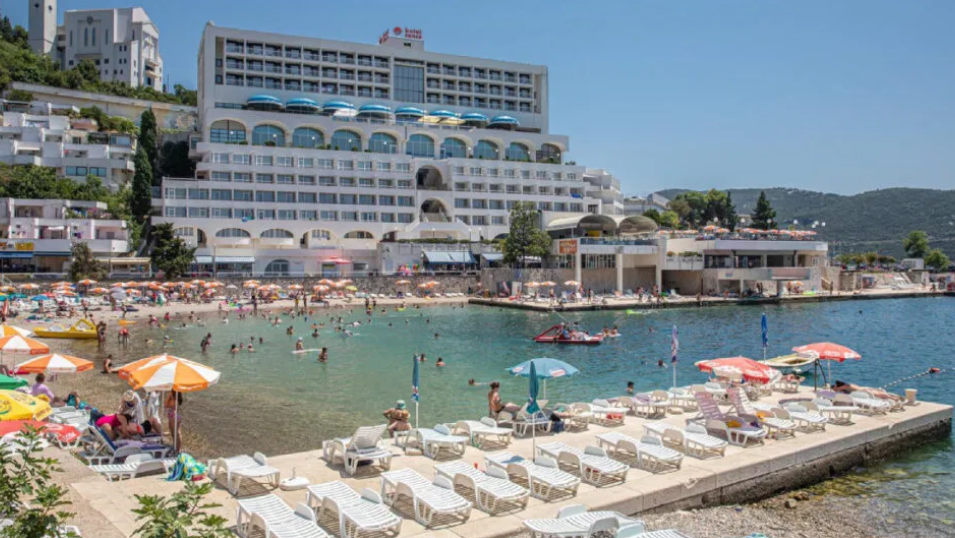 Turistička sezona na vrhuncu: Popunjeni smještajni kapaciteti u Neumu