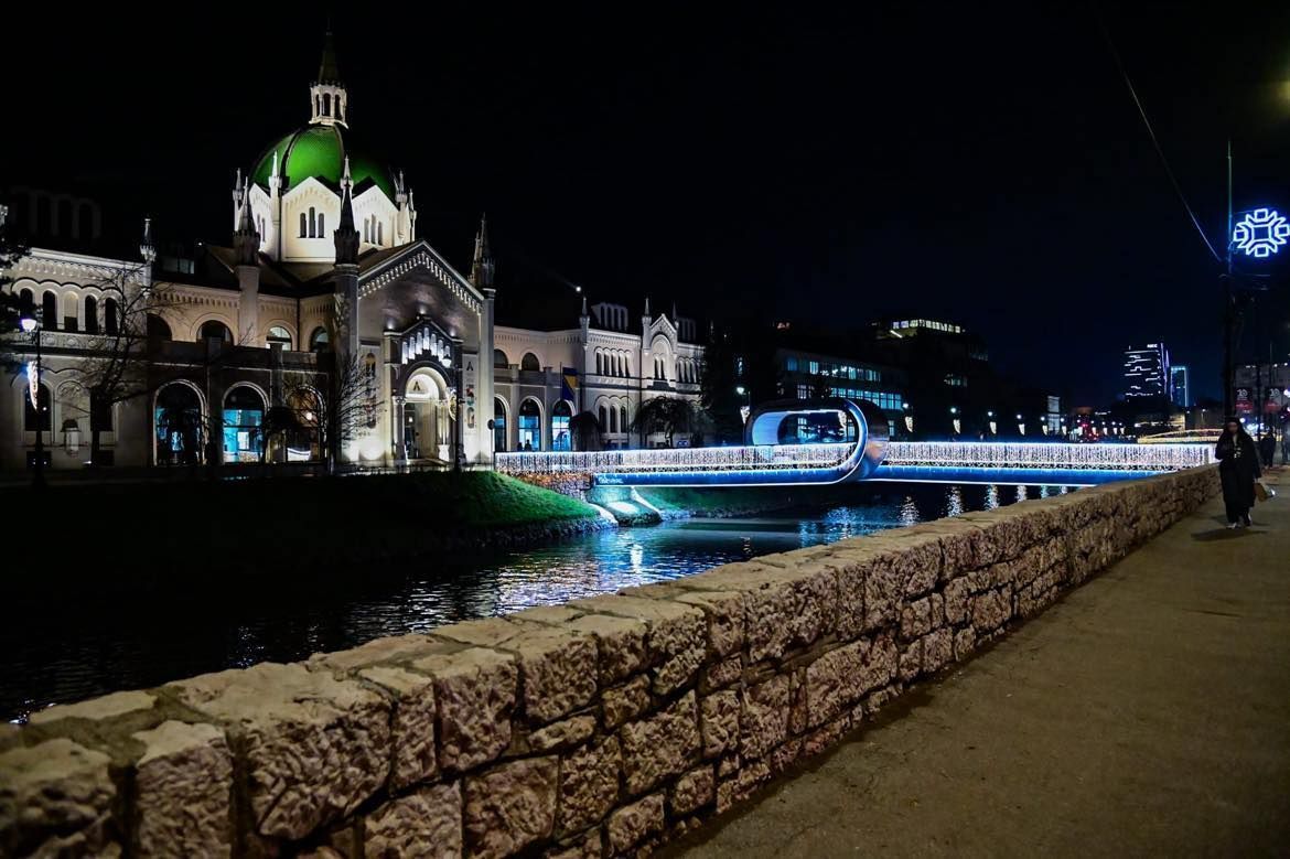 Turistička zajednica Kantona Sarajevo nastavlja s ukrašavanjem grada