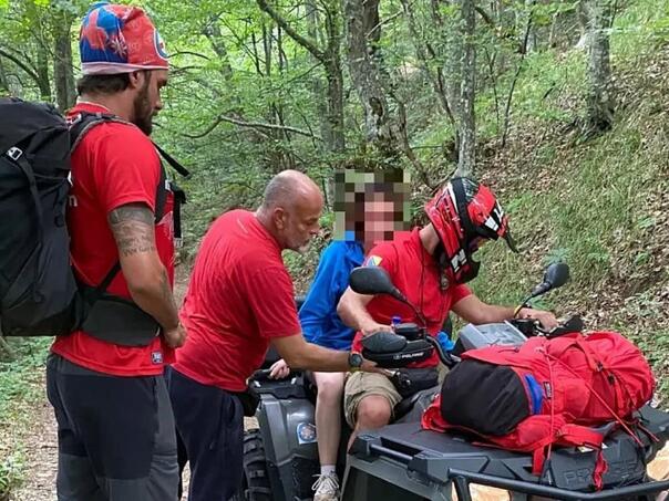 Turistkinji pozlilo kod vodopada Skakavac, GSS je evakuisao