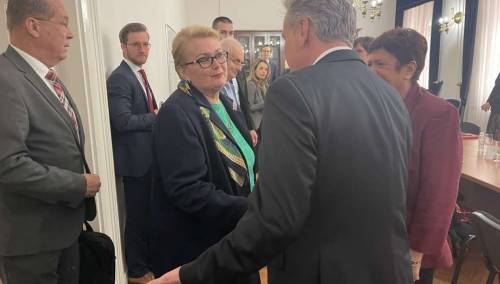 Turković i Podžiću uručen dokument 'Strateški kompas za sigurnost i odbranu'