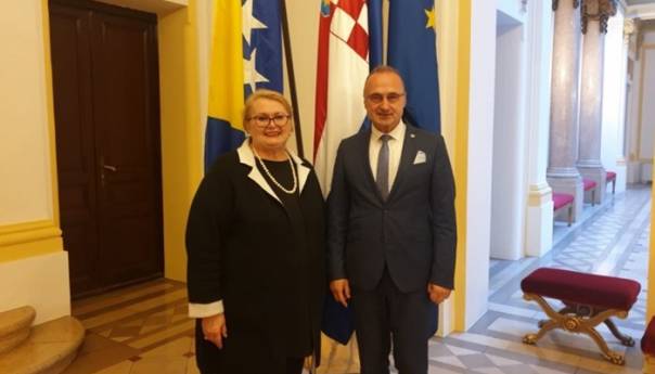 Turković i Radman dogovorili izlazak komisija za granice na područje Plješevice