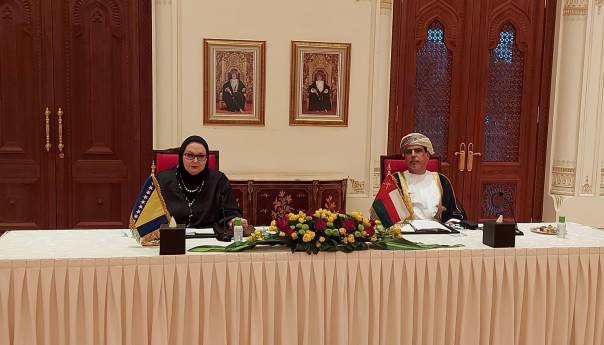 Turković sa privrednicima Omana, počeo sa radom konzulat