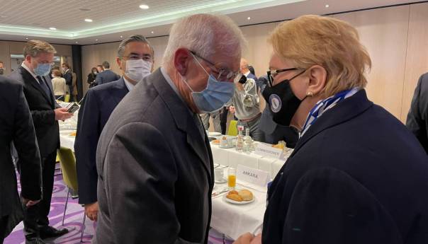 Turković se susrela sa Borrellom i Varhelyijem