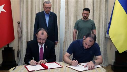 Turska i Ukrajina potpisale sporazum o obnovi ukrajinske infrastrukture
