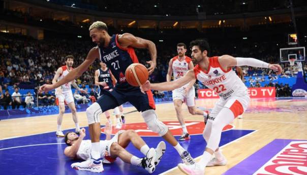 Turska izgubila dobijeno: Francuska nakon drame i produžetka u četvrtfinalu