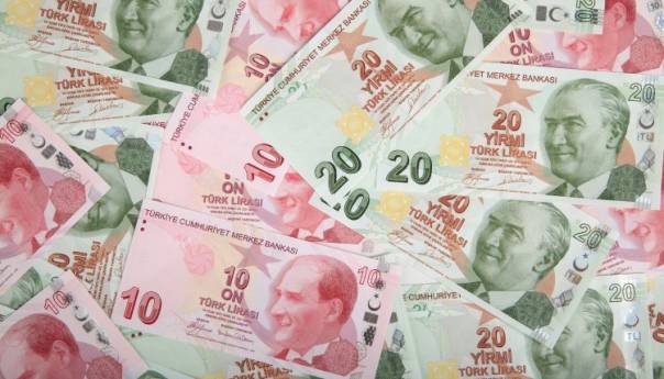 Turska lira pada nakon što je Erdogan otpustio guvernera centralne banke