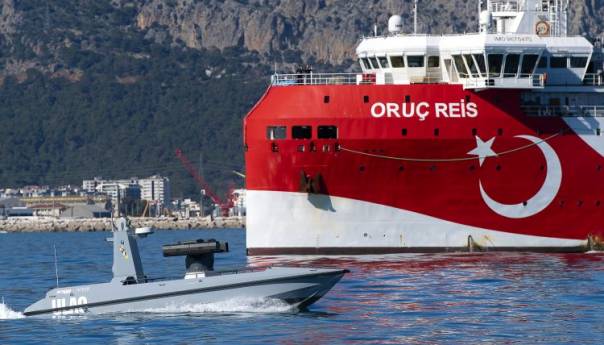 Turska predstavila prvo bespilotno borbeno plovilo ULAQ