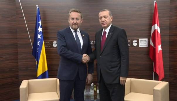 Turska šalje pomoć BiH koju je Izetbegović tražio od Erdogana