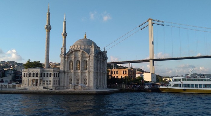 Turska ublažila skoro sve pandemijske restrikcije