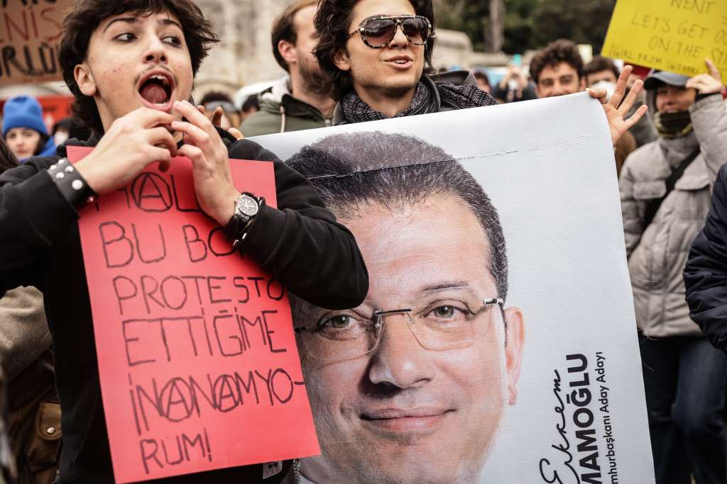 Turska uhapsila 1.100 demonstranata nakon pritvaranja Ekrema Imamoglua