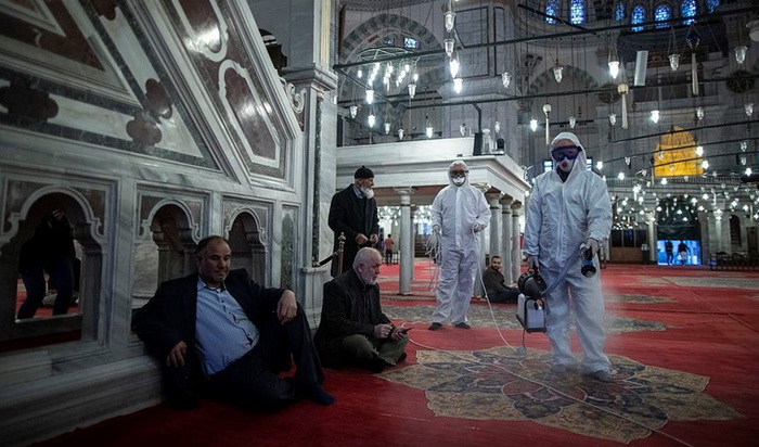 Turska ukinula masovne molitve u džamijama zbog koronavirusa