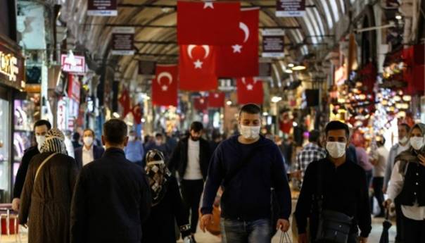 Turska uvodi policijski sat tokom cijelog vikenda i po noći radnim danima
