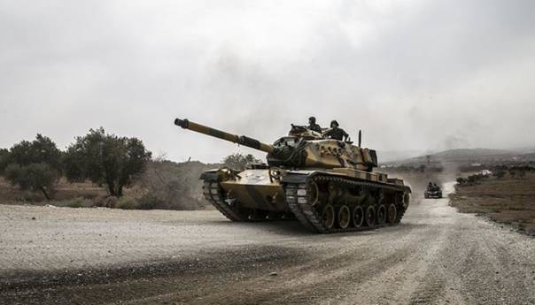 Turske snage oborile sirijski avion iznad Idliba