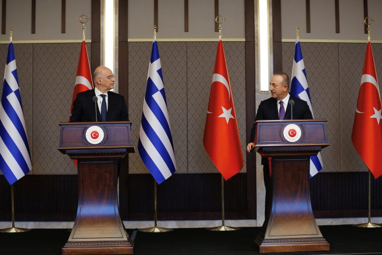 Cavusoglu se sukobi sa grčkim ministrom tokom zajedničkog obraćanja