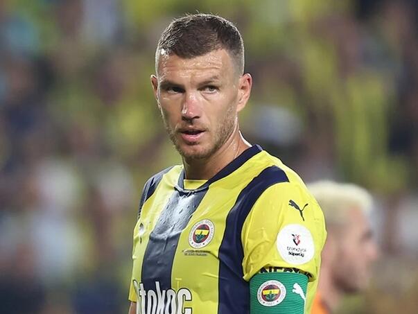 Turski novinar tvrdi da Džeko napušta Fenerbahce