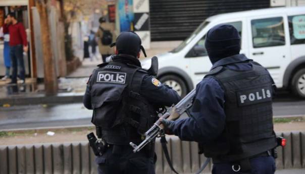 Turski policajci uhapsili Hrvata koji se otišao priključiti džihadistima