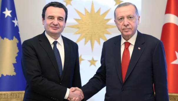 Turski predsjednik Erdogan sastao se s kosovskim premijerom Kurtijem