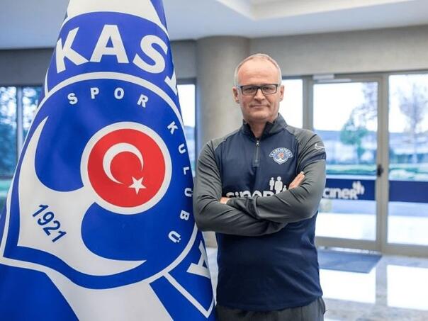 Turski stručnjak preuzima FK Velež!