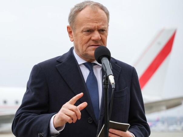 Tusk razbija mit o američkoj moći: Evropa ima više vojnika!