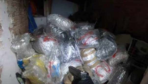 Nastavlja se potraga za osumnjičenima za trgovinu droge