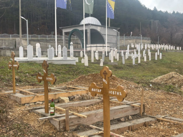 Tužilaštvo BiH odbacilo prijavu za postavljanje krstova na mezarju u Srebrenici