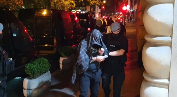 Tužilaštvo KS zatražilo pritvor za 17 uhapšenih policajaca