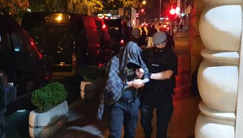 Tužilaštvo KS zatražilo pritvor za 17 uhapšenih policajaca