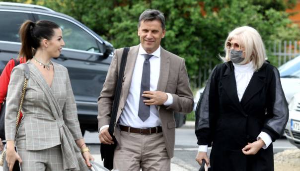 Tužioci bez dokaza, Sud ih opomenuo: Postavljate pitanja zbog 'publike' i medija