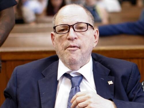 Tužioci odustali: Harvey Weinstein oslobođen optužbi za silovanje