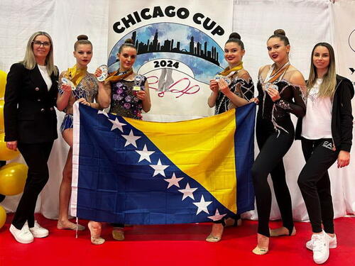 Tuzlanske gimnastičarke osvojile 18 medalja na takmičenju u SAD-u
