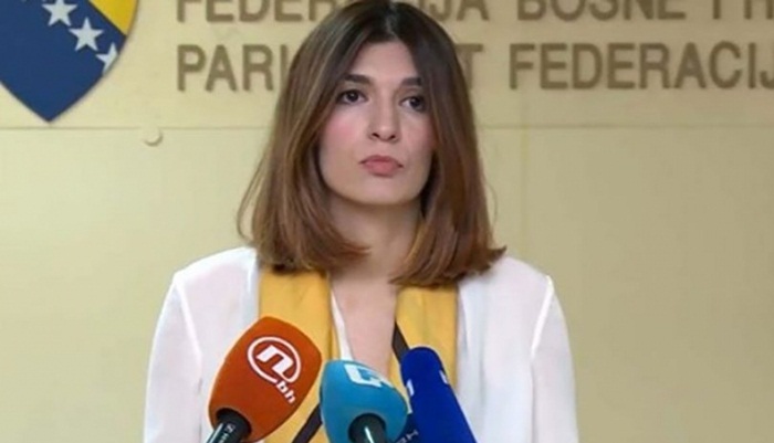 Tvrdnja Ćudić da 'RS dnevno testira 10 puta više od FBiH' - neistina