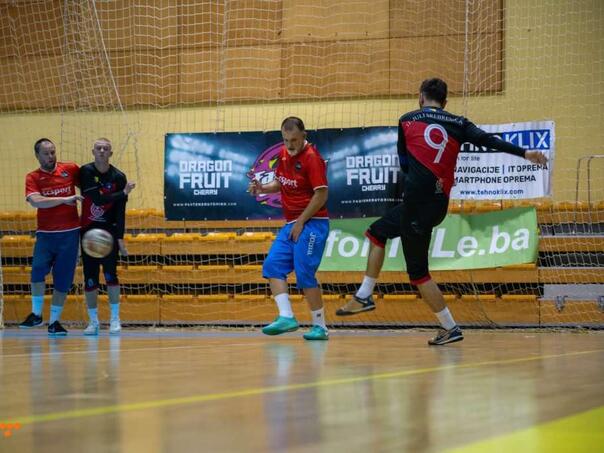 TVSA pobjedom ostao u igri za prolazak dalje