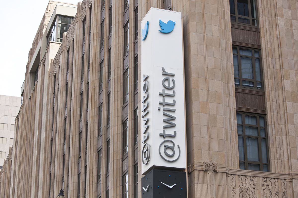 Twitter izgubio 221 milion dolara