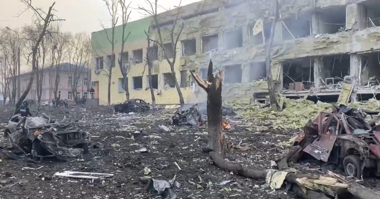 Twitter uklonio objave ambasade Rusije o raketiranju bolnice u Mariupolju