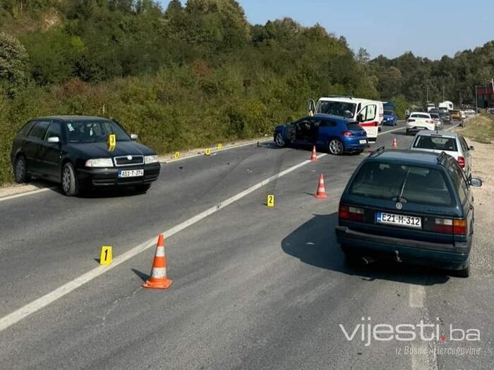 U 10 saobraćajnih nesreća u TK povrijeđeno 10 osoba