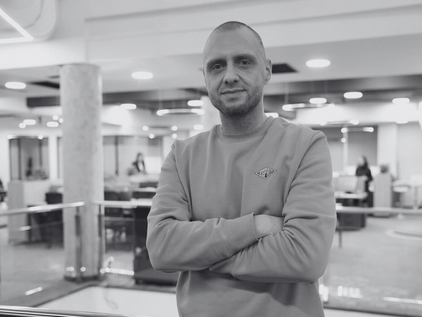 U 38. godini preminuo Jasmin Mušanović, novinar i urednik N1 BiH