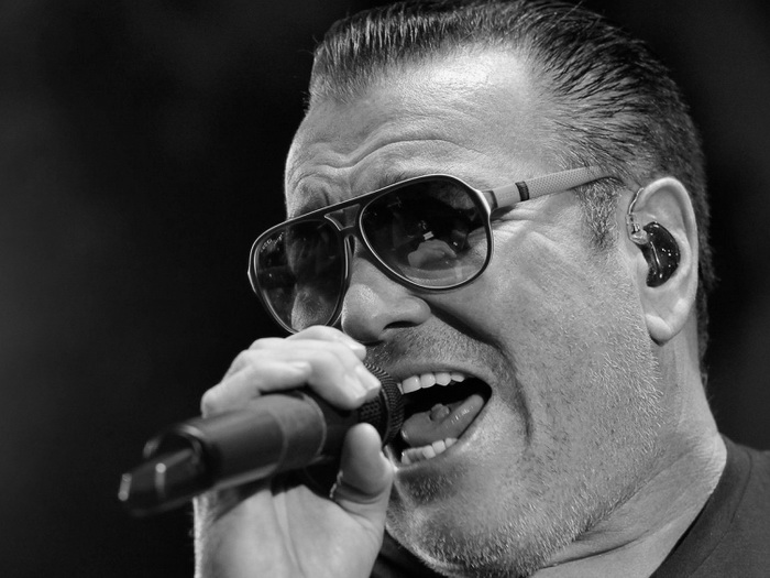 U 57. godini preminuo Steve Harwell, pjevač benda Smash Mouth