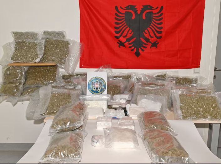 U akcija ‘La Famillia’ razbijen albanski lanac droge u Austriji
