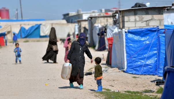 U Albaniju se iz kampa u Siriji vraća petero žena i djece