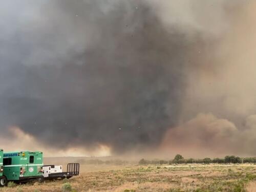 U Americi snimljen rijedak prirodni fenomen: Stvorio se "vatreni tornado"