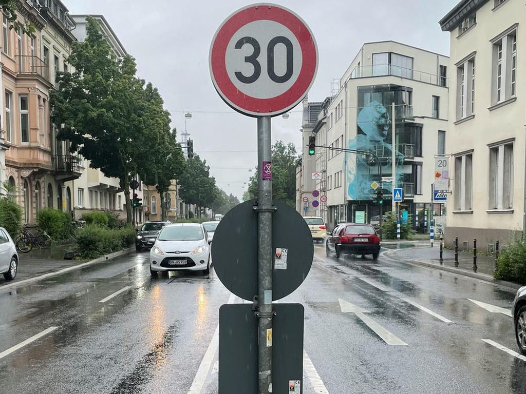 U Amsterdamu od petka ograničenje brzine 30 km/h u 80 posto ulica