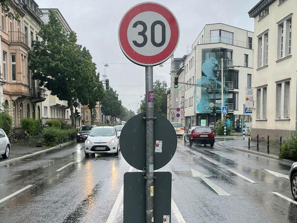 U Amsterdamu od petka ograničenje brzine 30 km/h u 80 posto ulica