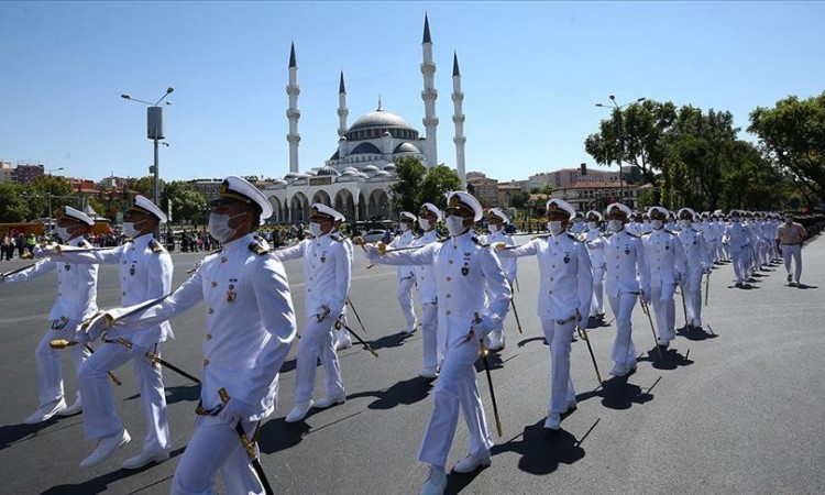 U Ankari vojna parada povodom Dana pobjede