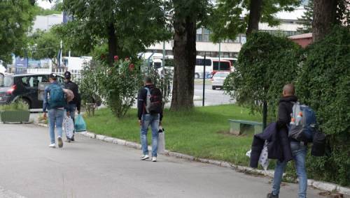 U aprilu prijavljen 1.381 nezakonit migrant, 15 posto više u odnosu na mart