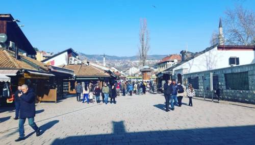 U aprilu samo 1,5 hiljada turista, otvaranje granica nada za turistički sektor